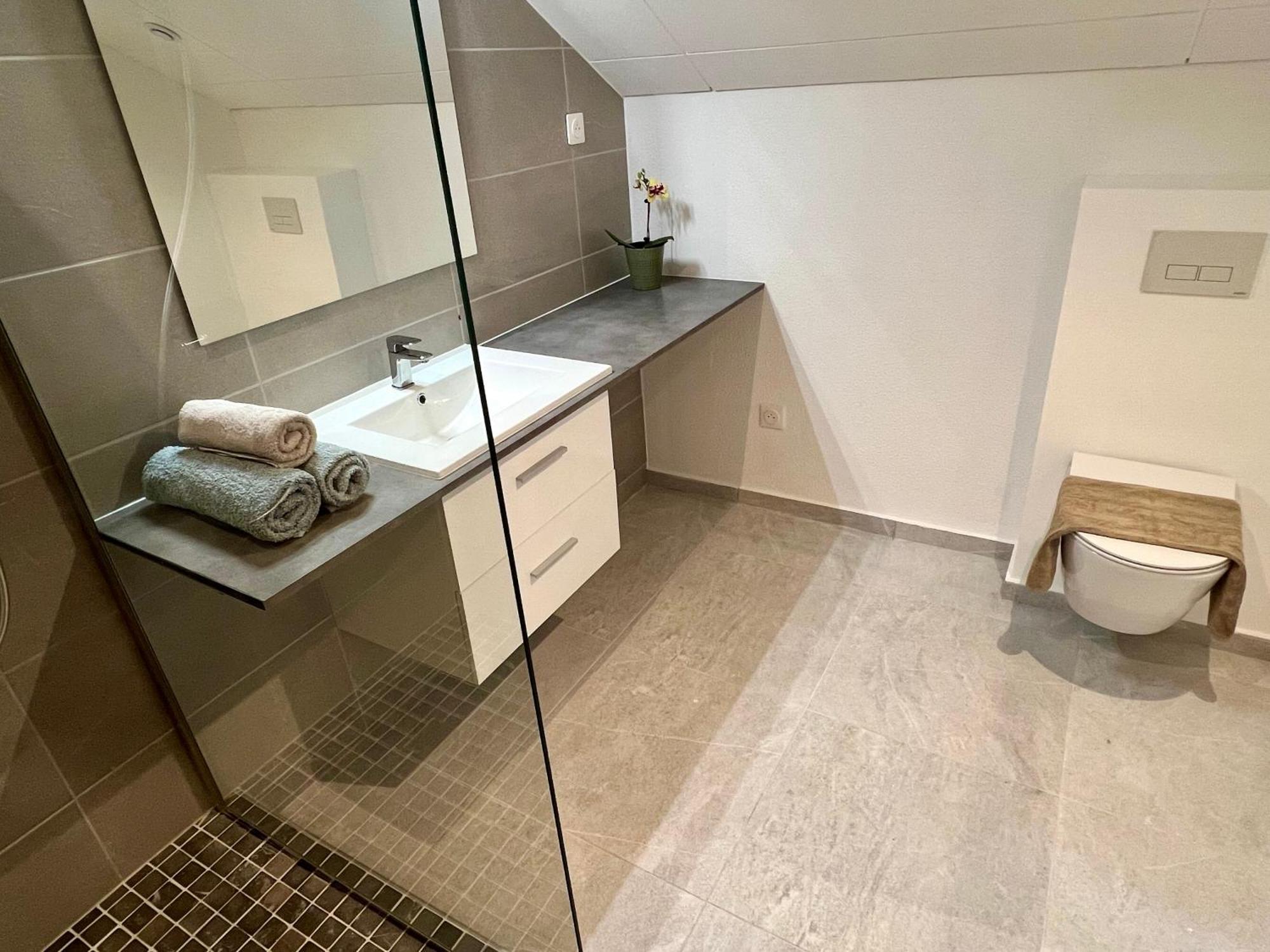 לינה וארוחת בוקר Riviere Saint-Louis Ravine Bleue Etage מראה חיצוני תמונה